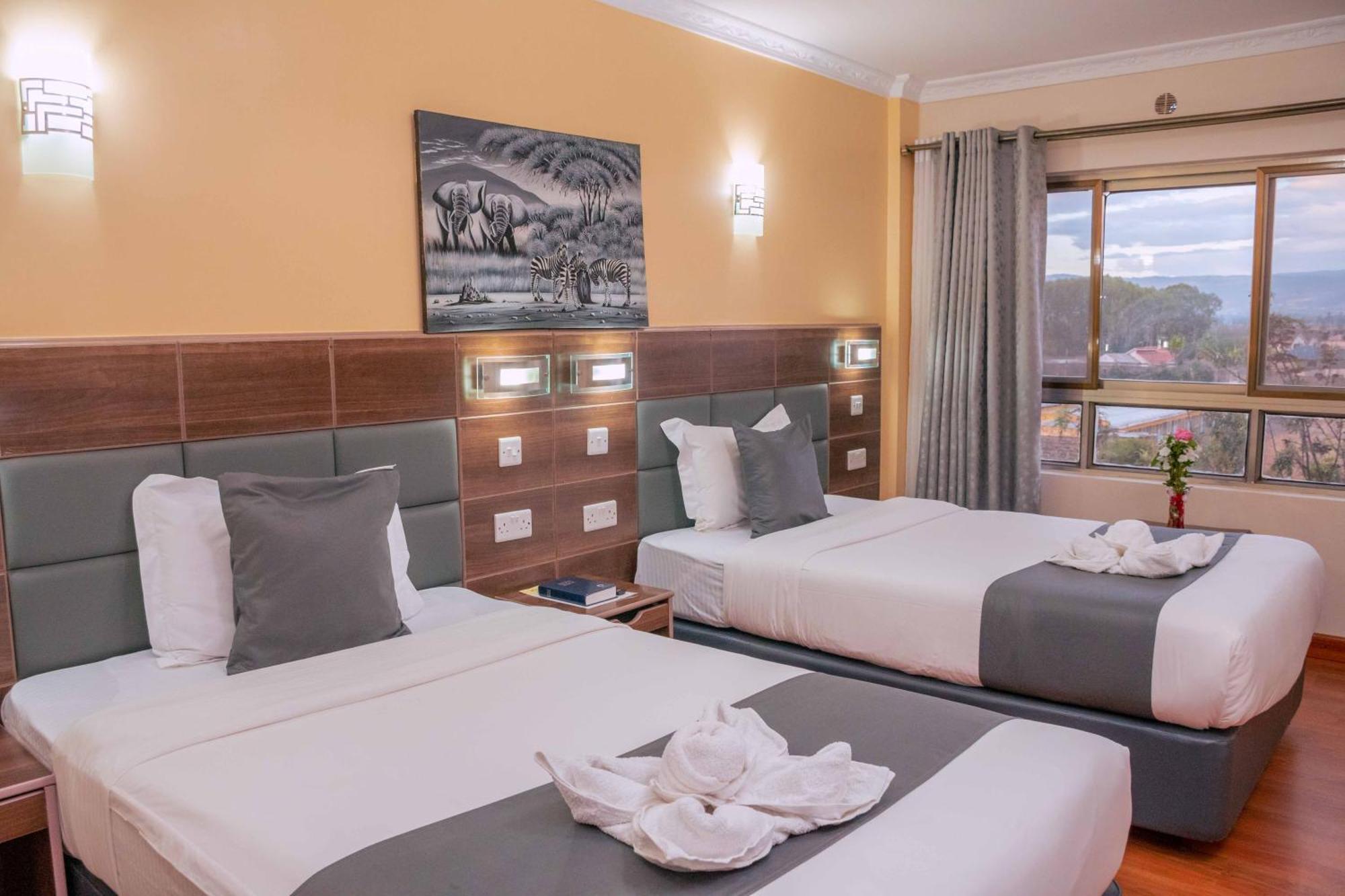 Buraha Zenoni Hotel And Resort Nakuru Ngoại thất bức ảnh