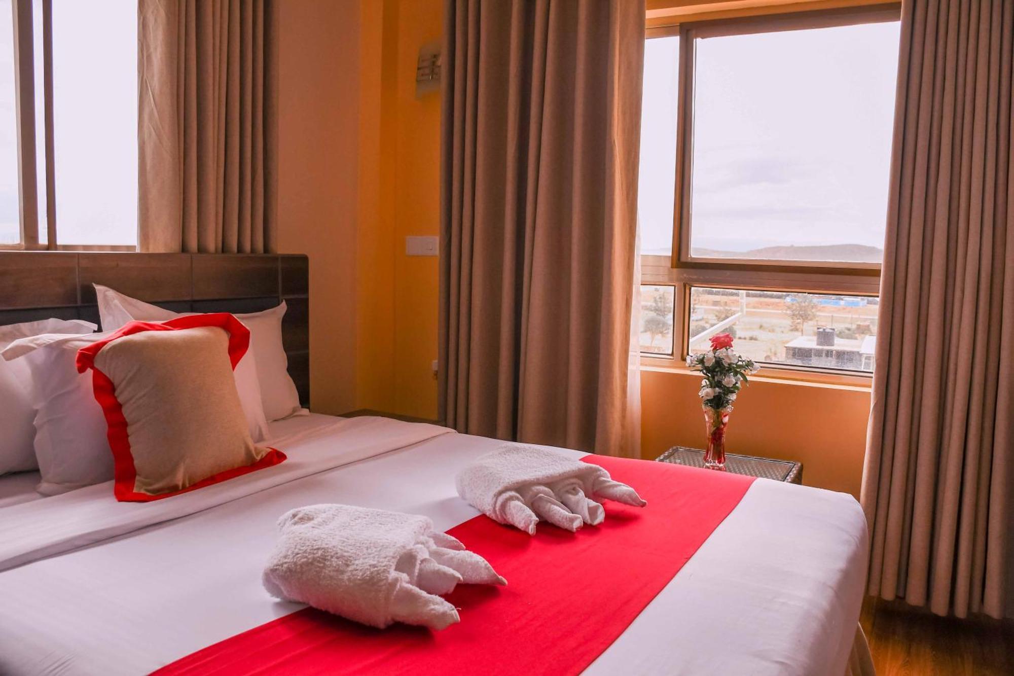 Buraha Zenoni Hotel And Resort Nakuru Ngoại thất bức ảnh