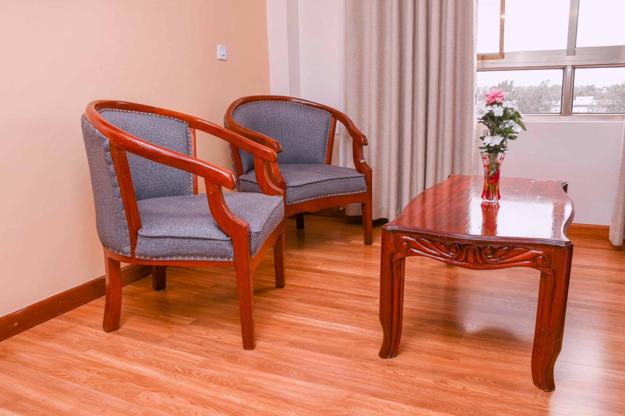 Buraha Zenoni Hotel And Resort Nakuru Ngoại thất bức ảnh