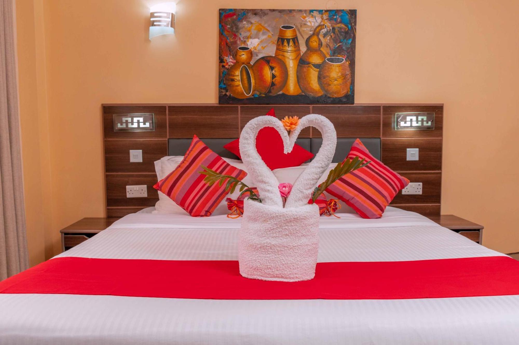 Buraha Zenoni Hotel And Resort Nakuru Ngoại thất bức ảnh